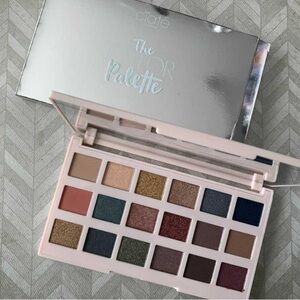 Ciate The Color Palette - Vibrant Eyeshadow Collection